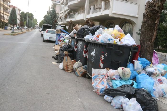 In Tripolis auf der Peloponnes türmen sich die Müllberge