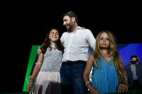 Unsere Fotos (© Eurokinissi) zeigen PASOK-Chef Nikos Androulakis am Samstag (3.9.) während des PASOK-Kongresses. 