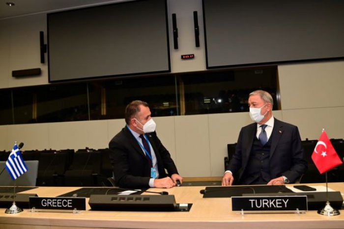Unser Foto (© Eurokinissi) entstand am Mittwoch (16.2.) im Rahmen des Treffens der NATO-Außenminister.