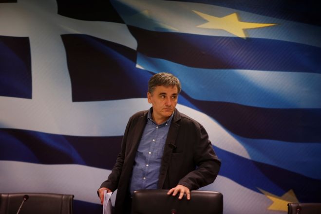 Unser Foto (© Eurokinissi) zeigt Finanzminister Tsakalotos während einer Pressekonferenz in Athen.