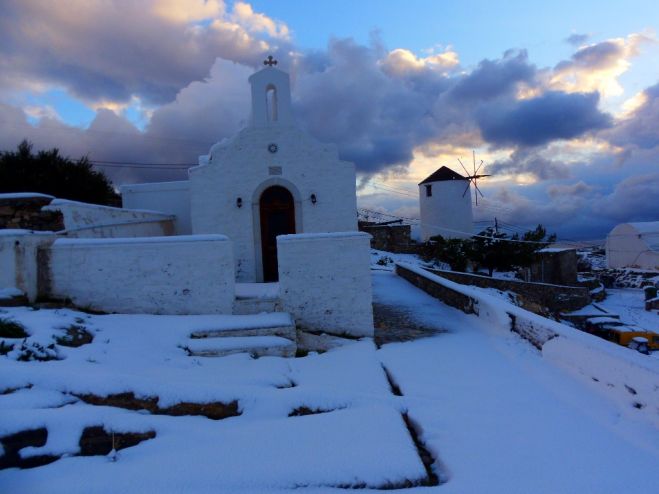 Schneefälle in Griechenland: eingeschneite Dörfer auf Kreta <sup class="gz-article-featured" title="Tagesthema">TT</sup>