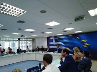 Unser Foto (© Griechenland Zeitung / Elisa Hübel) entstand am Dienstag (14.6.) im griechischen Finanzministerium während der Pressekonferenz der beiden Finanzminister Lindner und Staikouras.