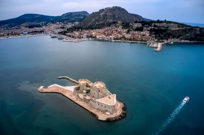 Unser Archivfoto (© Eurokinissi) zeigt Nafplion von oben.