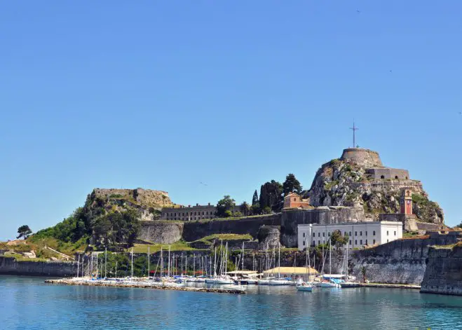 Foto (© yppo): Die venezianische alte Festung von Korfu aus dem 16. Jahrhundert.