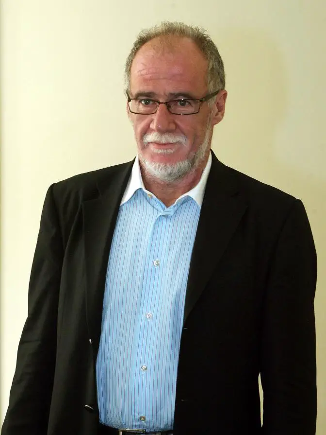 Regierungspartei verfügt nur noch über hauchdünne Mehrheit im Parlament