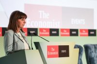 Unser Foto (© Eurokinissi) zeigt Staatspräsidentin Katerina Sakellaropoulou.