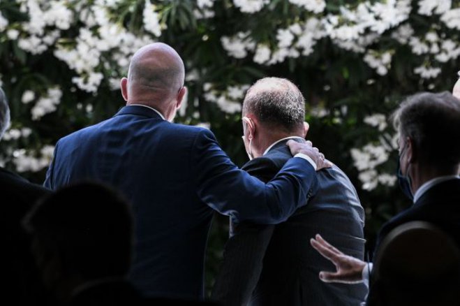 Unser Archivfoto (© Eurokinissi) entstand während eines Treffens zwischen dem griechischen Außenminister Nikos Dendias (l.) und seinem türkischen Amtskollegen Mevlüt Cavusoglu.