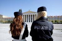 15jähriger verletzt Polizisten mit Messer 