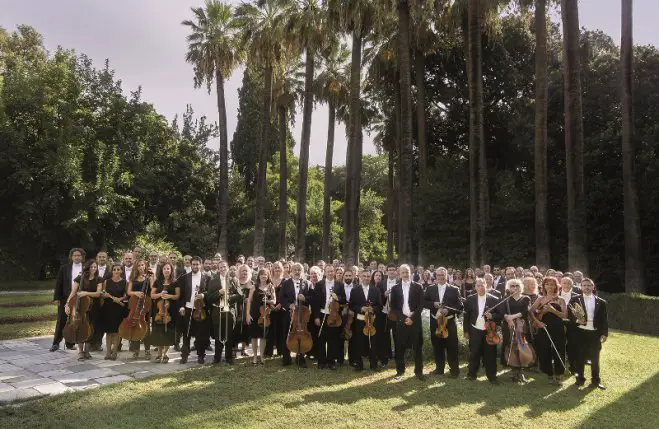 Unser Foto (© greekfestival.gr) zeigt das Staatsorchester Athen.