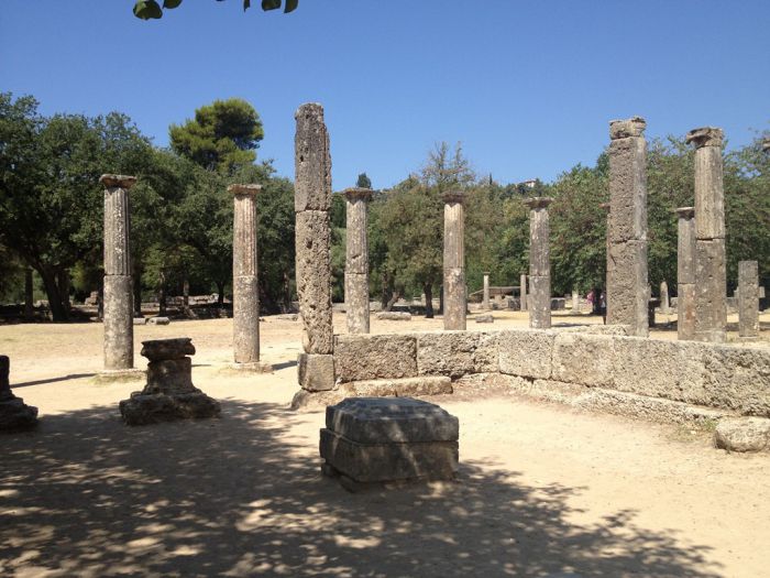 Das Foto (© Griechenland Zeitung/ms) zeigt die antike Ausgrabungsstätte Olympia.