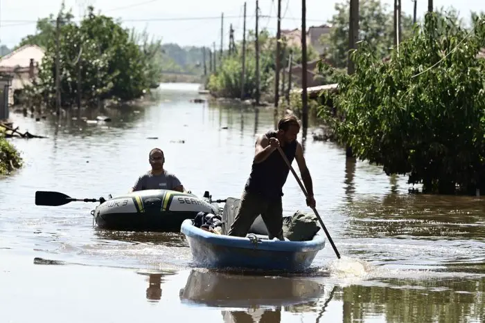 Unsere Fotos (© Eurokinissi) entstanden nach dem Unwetter.