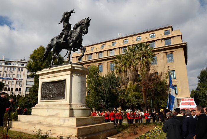 Unser Archivfoto (© Eurokinissi) zeigt eine Statue des griechischen Freiheitskämpfers Theodoros Kolokotronis.