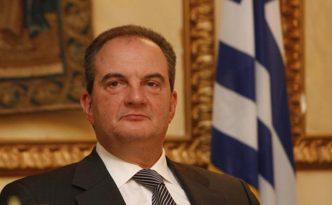 Premier Karamanlis ernennt neues Kabinett
