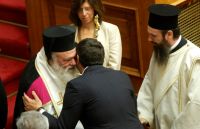 Erzbischof Hieronymos appelliert an die Regierung 