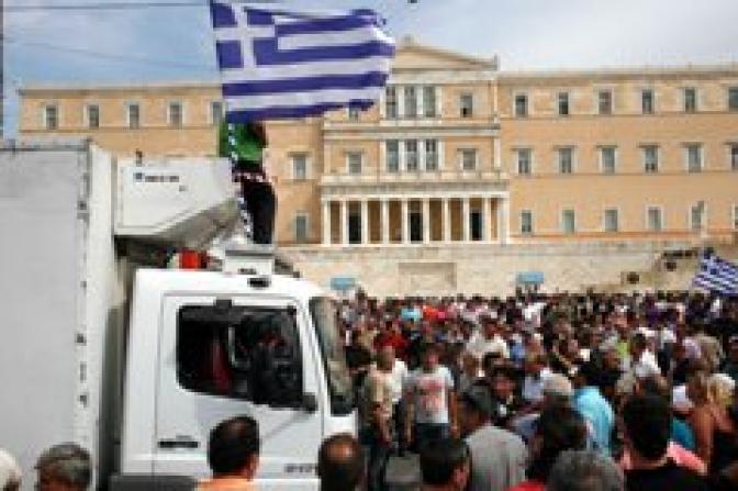 Griechenland: LKW-Besitzer beraten über einwöchigen Stopp ihrer Proteste – Produkte in Supermärkten werden knapp
