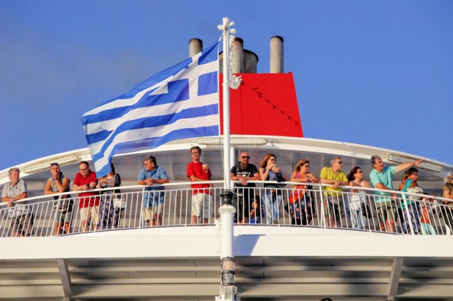 Viele Griechinnen und Griechen werden in diesem Somer zu Hause bleiben. (Foto: © Eurokinissi) 