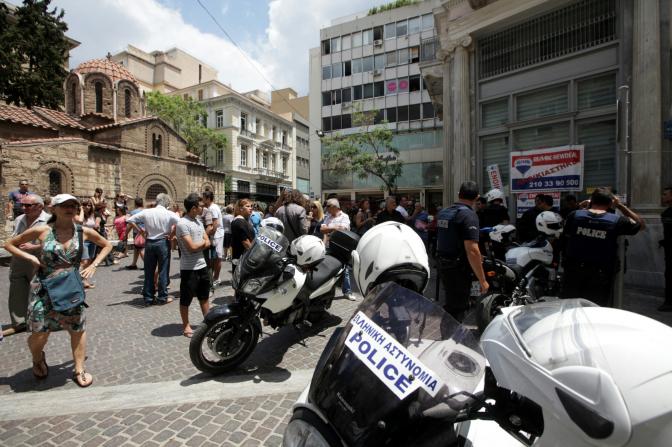 Griechenlands Polizei auf der Suche nach weiteren Terroristen