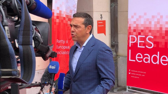 Unser Foto (© Eurokinissi) zeigt den SYRIZA-Vorsitzenden Alexis Tsipras in Brüssel.