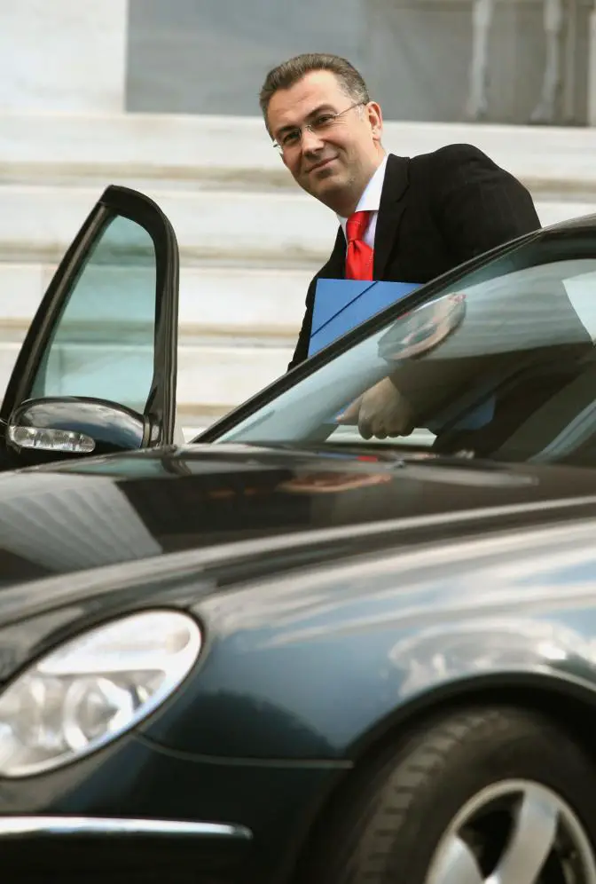 Regierungssprecher Roussopoulos tritt zurück