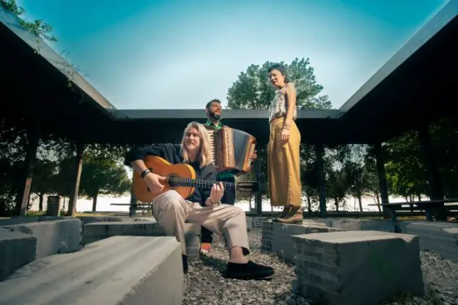 Foto: die Band L’ Alma de Saloniko