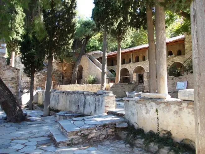 Byzantinisches Erbe am Hausberg Athens: Klöster des Hymettos, Teil 1