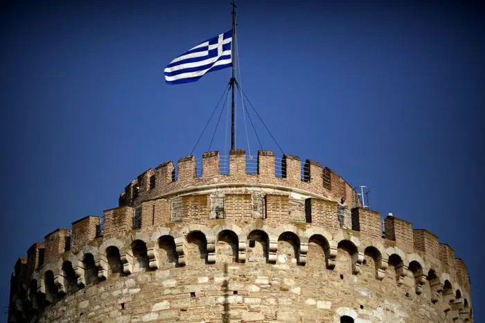 Unser Archivfoto (© Eurokinissi) zeigt einen Teil des Weißen Turms, das Markenzeichen von Thessaloniki.