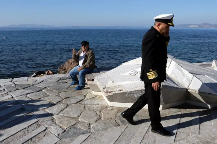 Unsere Fotos (© Eurokinissi) entstanden am Dienstag (17.10.) am Flisvou-Strand in der Nähe von Athen.