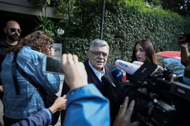 Unser Foto (© Eurokinissi) zeigt den Parteichef der Chryssi Avgi Nikos Michaloliakos.