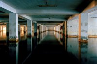  Eine Fotografie von Abraham Pavlidis aus seiner aktuellen Ausstellung "New Ruins" (© miet.gr)