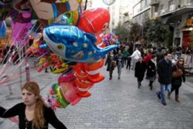 Weihnachten trifft auch in Athen ein…für Alle