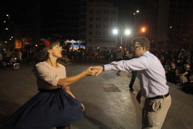 Unser Archivfoto (© Eurokinissi) entstand 2013 bei einer Swing-Party am Omonia-Platz.