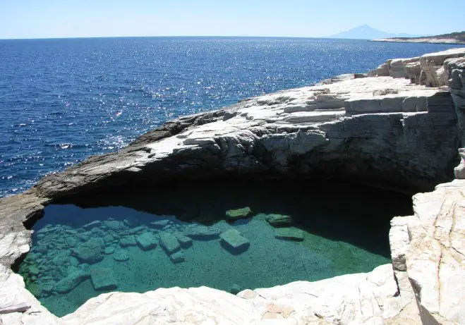 Der natürliche Pool Giola an der Südküste (Foto: GZjw)