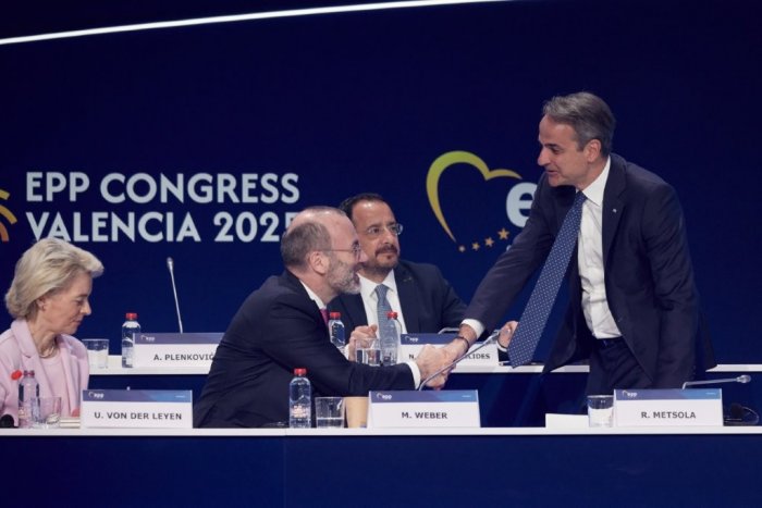 Griechenlands Wirtschafts- und Finanzminister Pierrakakis kandidiert für den Vorsitz der Eurogruppe