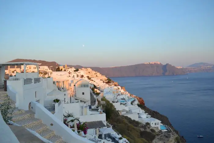 Foto (© Griechenland Zeitung / Jan Hübel): Santorini – die Insel der Romantik