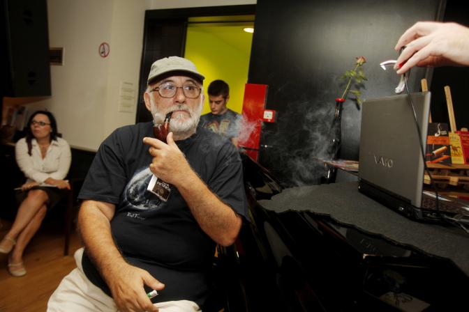 Aschenbecher kehren in Lokale zurück