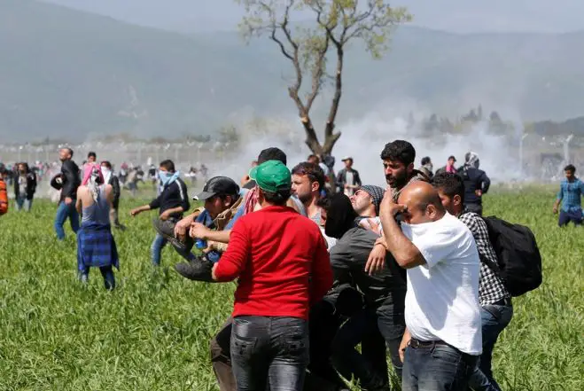 Idomeni: Ärzte Ohne Grenzen behandelten hunderte Verletzte nach Einsatz von Gewalt