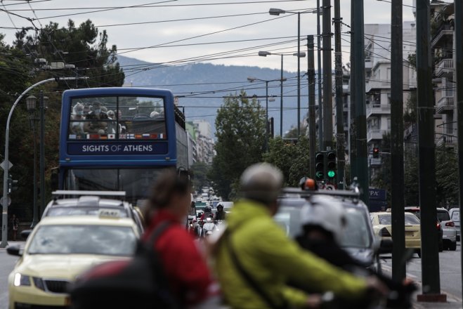 Foto (© Eurokinissi): Verkehrschaos in der griechischen Hauptstadt Athen.