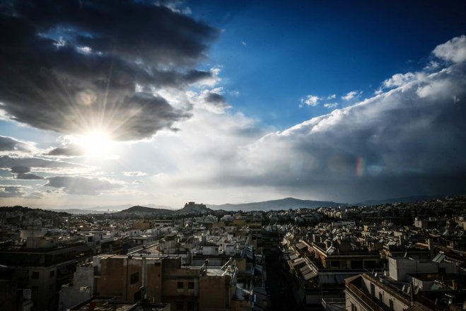 Foto (© Eurokinissi): Athen von oben!