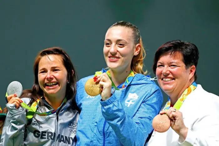 Olympisches Gold für griechische Pistolenschützin