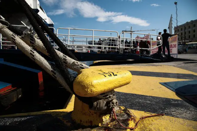 Unser Foto (© Eurokinissi) entstand im Hafen von Piräus.