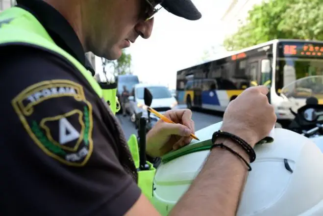 Kontrollen auf Griechenlands Straßen (Fotos: ek/Archiv)
