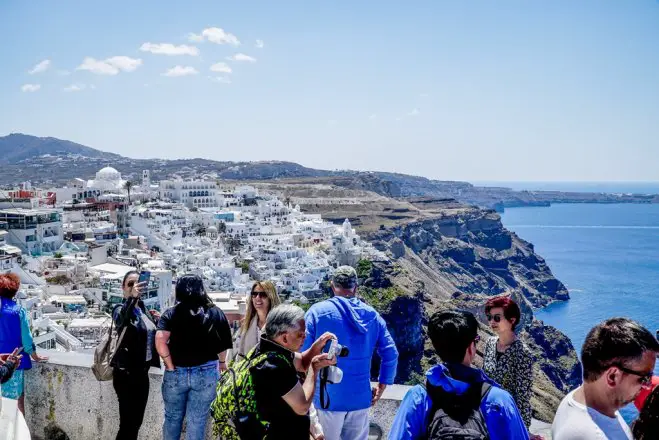 Unser Archivfoto (© Eurokinissi) entstand auf der Insel Santorini.