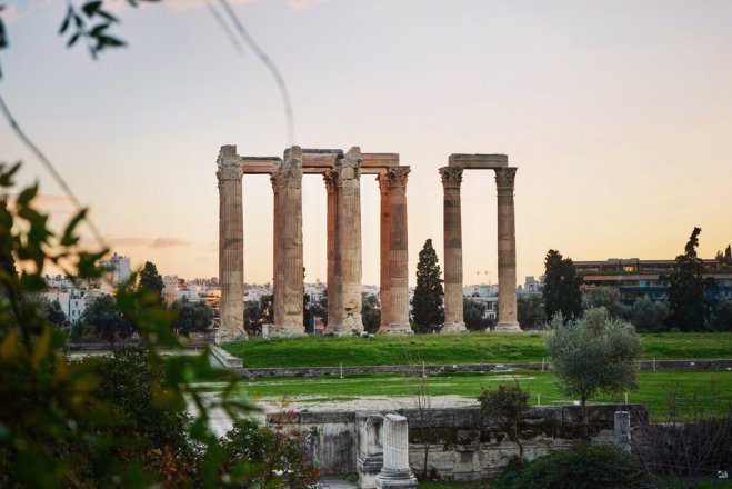 Foto (© unsplash): Tempel des Olympischen Zeus.