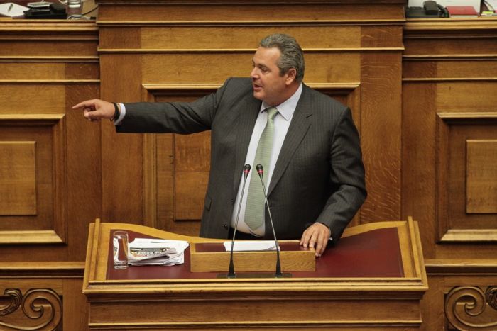 Unser Foto zeigt Verteidigungsminister Panos Kammenos am Montag (25.9.) während der Debatte im Parlament.