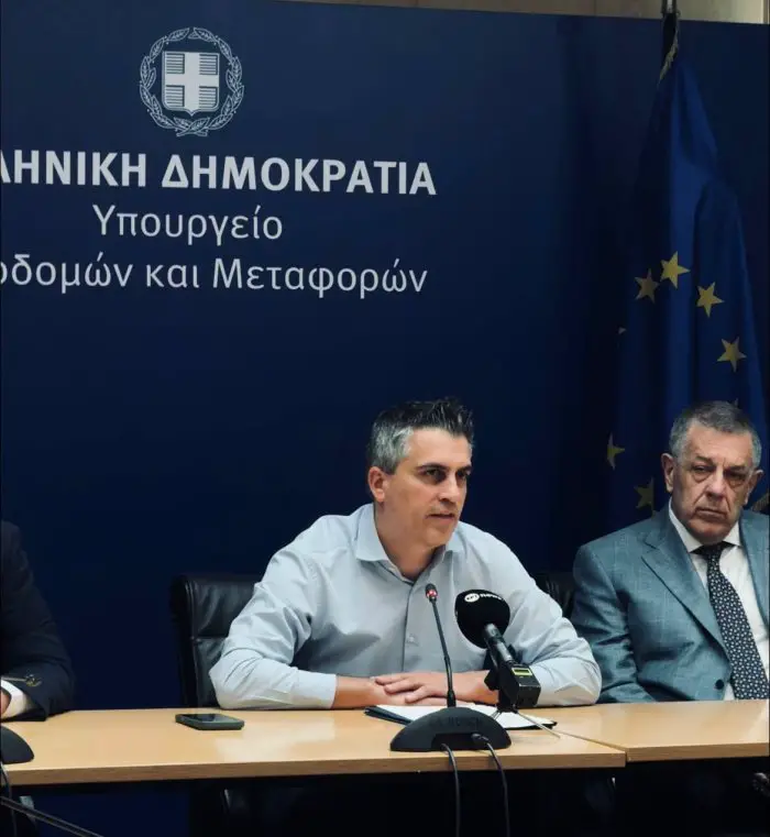 Archivfoto (© Eurokinissi) Verkehrsminister Christos Dimas