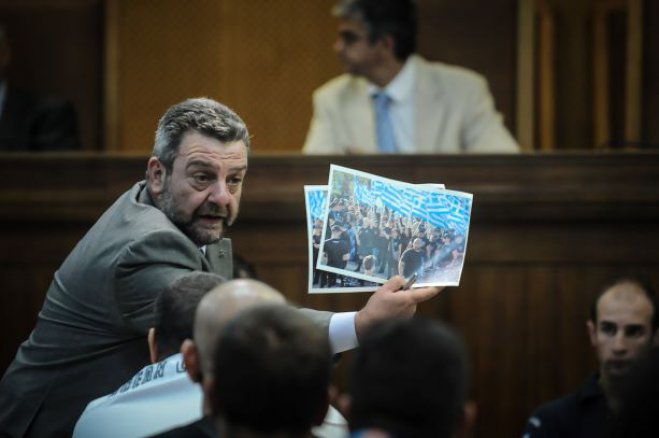 Unser Archivfoto (© Eurokinissi) entstand während des Prozesses gegen die Chryssi Avgi.