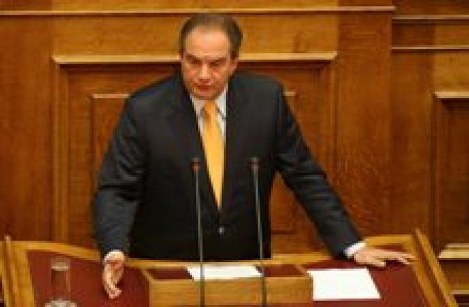 Premier Karamanlis lehnte weitere Einschnitte im Rüstungsetat ab
