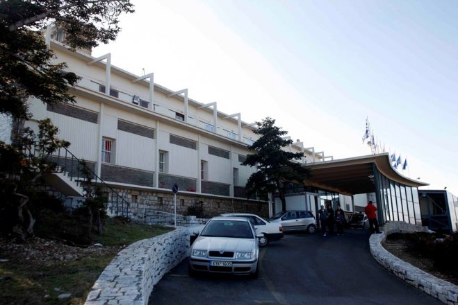 Unser Archivfoto aus dem Jahr 2008 (© Eurokinissi) zeigt das Casino Mont Parnes auf dem Parnitha in der Nähe von Athen.