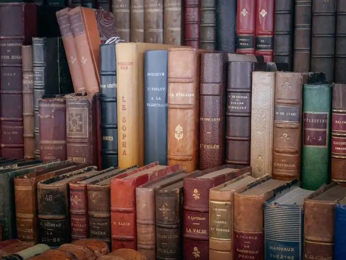 LiteraturSALON: Lesung mit Michalis Patentalis