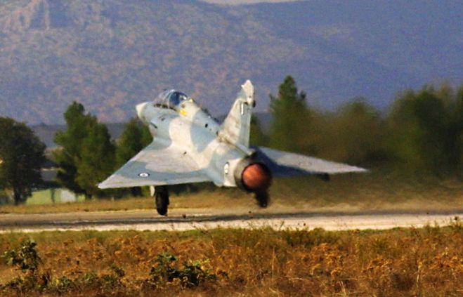 Unser Archivfoto zeigt ein Kampfflugzeug der griechischen Luftwaffe vom Typ Mirage 2000.